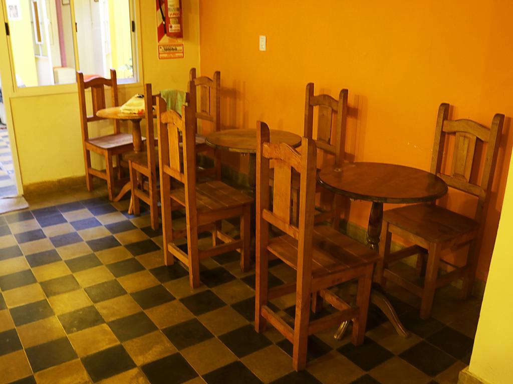 Hostel Del Centro San Miguel de Tucumán Екстериор снимка
